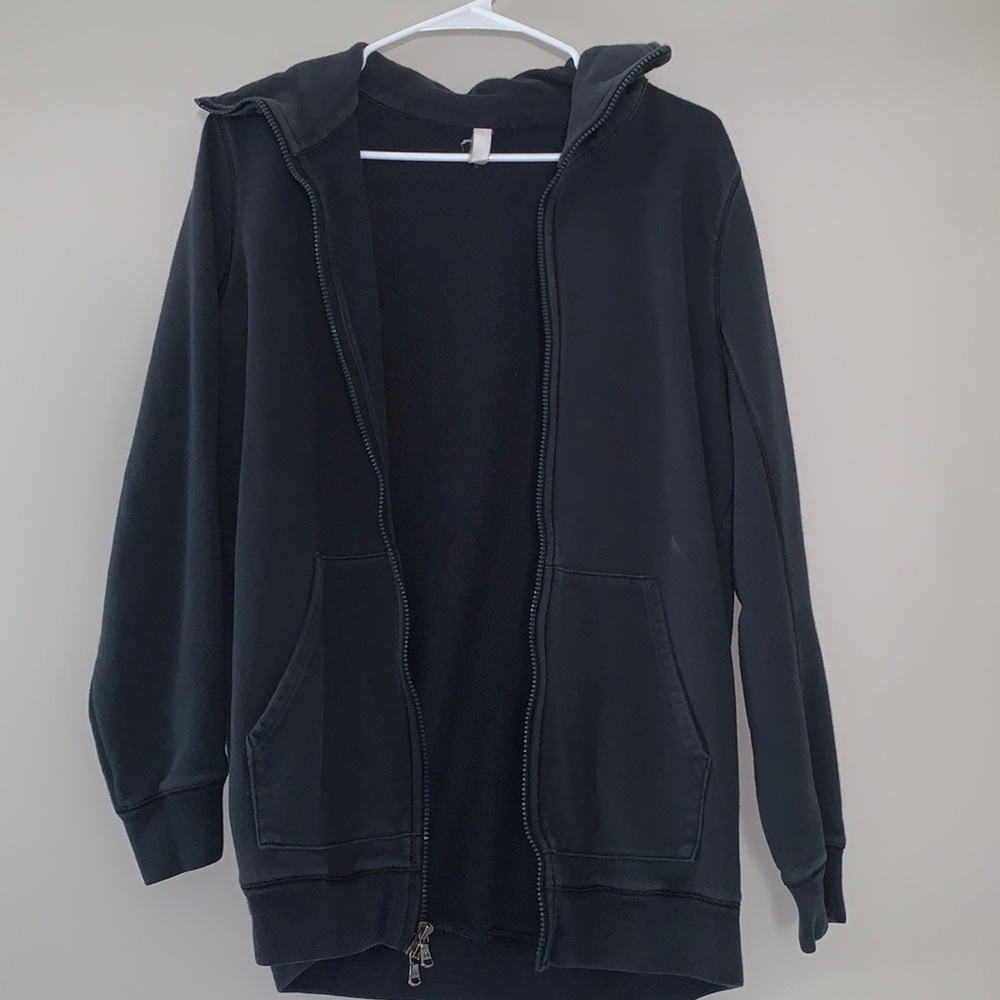 Black under armor jacket (woman’s L)